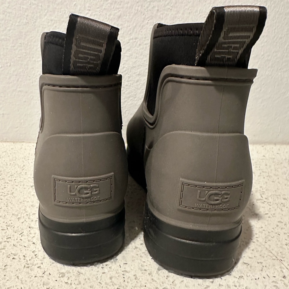 UGG - Picture 5 of 13